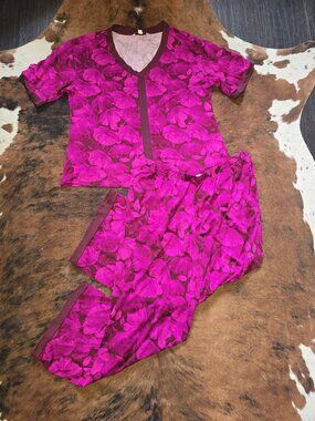 The Pioneer Woman Womens Floral Satin Pajama Set Pink & Burgundy Size Large soft